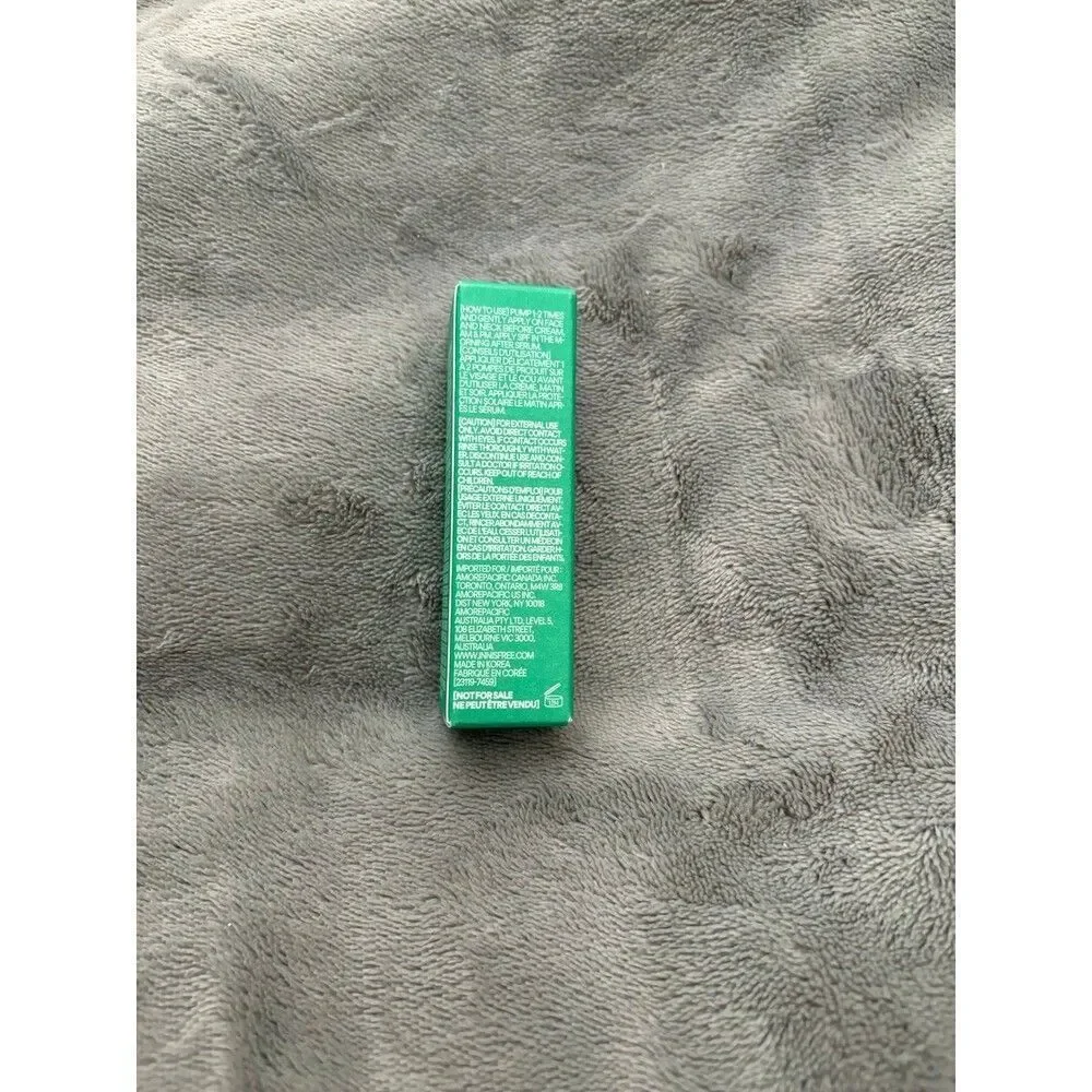 Innisfree retinol serum - Picture 2 of 3